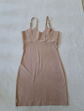 Warner's Nude Beige Shapewear Slip Dress Size Large WA1530 Smooth Neutral